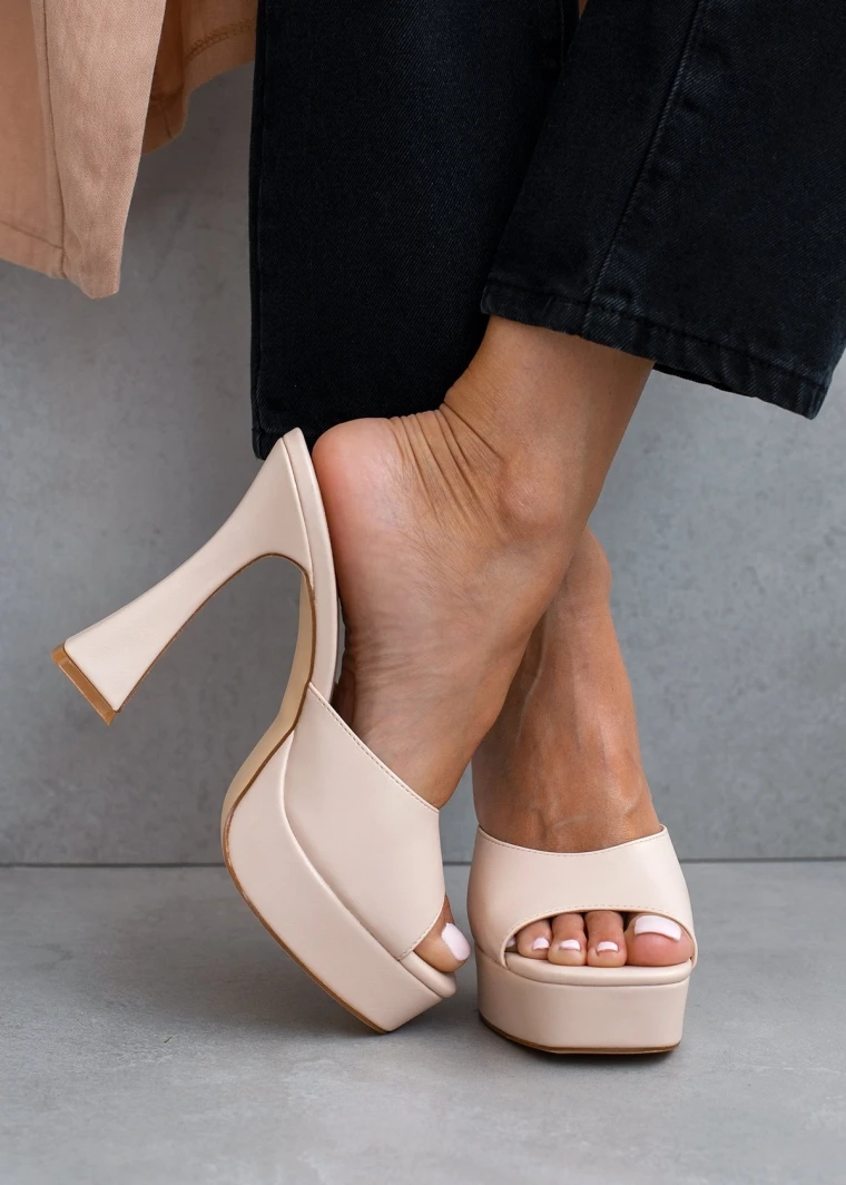 The Fashion Project Mules με τακούνι καμπάνα - Μπεζ 1 The Fashion Project Mules με τακούνι καμπάνα - Μπεζ