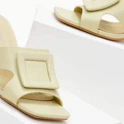 The Fashion Project Mules με τετράγωνη αγκράφα - Λαχανί -Γόβες Εκπτώσεις mules me tetragwni agkrafa 101471 py3v