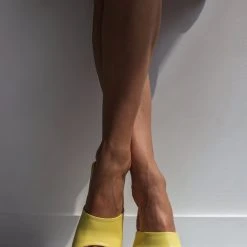 The Fashion Project Mules με χοντρό τακούνι - Κίτρινο 10 The Fashion Project Mules με χοντρό τακούνι - Κίτρινο -Γόβες Εκπτώσεις mules me xontro takouni 102627 5l7k