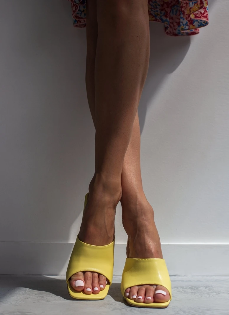 The Fashion Project Mules με χοντρό τακούνι - Κίτρινο 4 The Fashion Project Mules με χοντρό τακούνι - Κίτρινο - Image 4