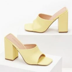 The Fashion Project Mules με χοντρό τακούνι - Κίτρινο 9 The Fashion Project Mules με χοντρό τακούνι - Κίτρινο -Γόβες Εκπτώσεις mules me xontro takouni 102627 h9jn