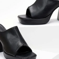 The Fashion Project Mules με χοντρό τακούνι και φιάπα - Μαύρο -Γόβες Εκπτώσεις mules me xontro takouni kai fiapa 101400 j23u