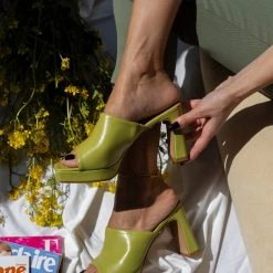 The Fashion Project Mules πέδιλα με χωστή φάσα - Λαδί -Γόβες Εκπτώσεις mules pedila me xwsti fasa 100872 hdy8