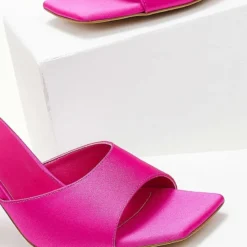 Mules σατέν σε καρέ γραμμή Estil - Φούξια -Γόβες Εκπτώσεις mules saten estil se kare grammi 103666 x0kz