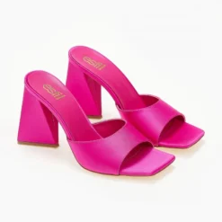 Mules σατέν σε καρέ γραμμή Estil - Φούξια -Γόβες Εκπτώσεις mules saten estil se kare grammi 103666 zrib