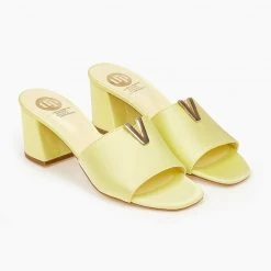 Mules σατέν με μεταλλικό στοιχείο Tfp - Κίτρινο 7 Mules σατέν με μεταλλικό στοιχείο Tfp - Κίτρινο -Γόβες Εκπτώσεις mules saten tfp me metalliko stoixeio 100388 hm1h