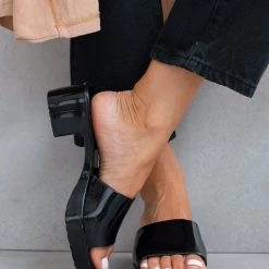 The Fashion Project Mules σε καρέ γραμμή - Μαύρο -Γόβες Εκπτώσεις mules se kare grammi 101084 8gpy