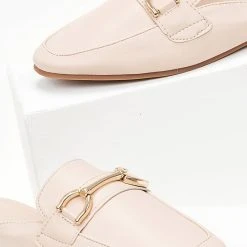 The Fashion Project Mules κλειστά με εξωτερική ραφή - Μπεζ 9 The Fashion Project Mules κλειστά με εξωτερική ραφή - Μπεζ -Γόβες Εκπτώσεις mules xwris takouni me ekswteriki rafi 99994 r5uo