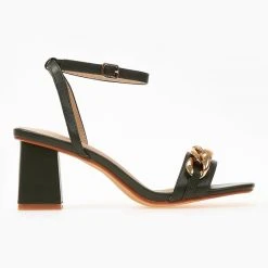 The Fashion Project Πέδιλα καρέ με αλυσίδα - Λαδί