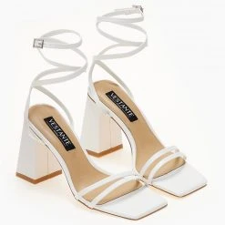 The Fashion Project Πέδιλα καρέ με λεπτά λουράκια - Λευκό -Γόβες Εκπτώσεις pedila kare me lepta lourakia 104666 zxen 1