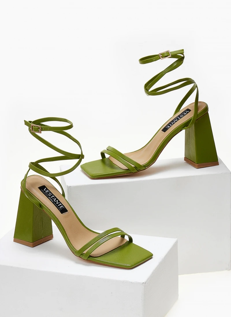 The Fashion Project Πέδιλα καρέ με λεπτά λουράκια - Πράσινο 5 The Fashion Project Πέδιλα καρέ με λεπτά λουράκια - Πράσινο - Image 5