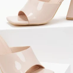 The Fashion Project Mules λουστρίνι με φαρδιά φάσα - Nude -Γόβες Εκπτώσεις pedila loustrini me fardia fasa 101453 wtuy