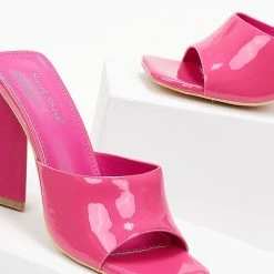 The Fashion Project Mules λουστρίνι με φαρδιά φάσα - Φούξια -Γόβες Εκπτώσεις pedila loustrini me fardia fasa 101454 byy6