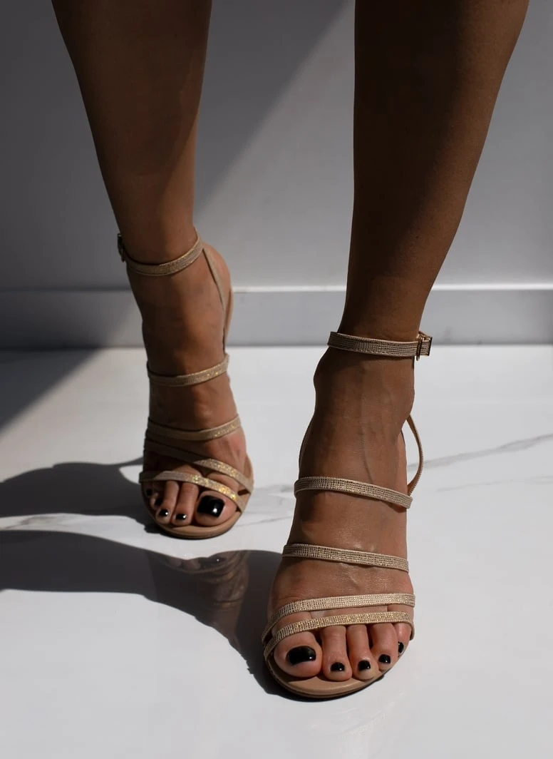 Πέδιλα με ανάγλυφο Pattern VIZZANO 6462.102 - Χρυσό 4 Πέδιλα με ανάγλυφο Pattern VIZZANO 6462.102 - Χρυσό - Image 4