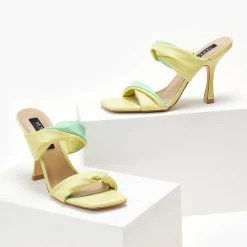 The Fashion Project Πέδιλα με διχρωμία στις φάσες - Κίτρινο -Γόβες Εκπτώσεις pedila me dixrwmia stis fases 104638 v7o3 1