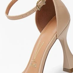 Πέδιλα με κλειστή φτέρνα και μπαρέτα VIZZANO 6462.101 - Μπεζ -Γόβες Εκπτώσεις pedila me kleisti fterna kai mpareta vizzano 64621 103016 yb5z 1