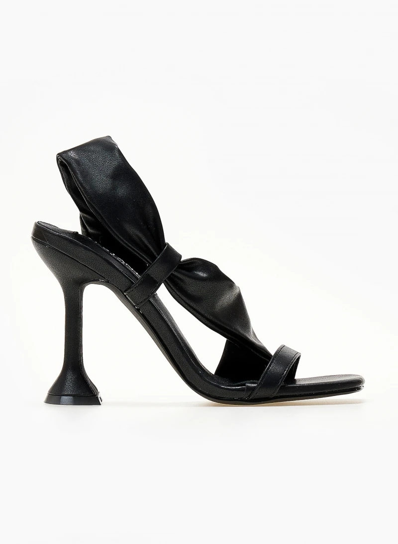 The Fashion Project Πέδιλα με μαλακή λοξή φάσα - Μαύρο 2 The Fashion Project Πέδιλα με μαλακή λοξή φάσα - Μαύρο - Image 2