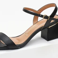 Πέδιλα με μεταλλική λεπτομέρεια VIZZANO 6428.101 - Μαύρο 6 Πέδιλα με μεταλλική λεπτομέρεια VIZZANO 6428.101 - Μαύρο -Γόβες Εκπτώσεις pedila me metalliki leptomereia sto takouni vizzan 103042 6snl