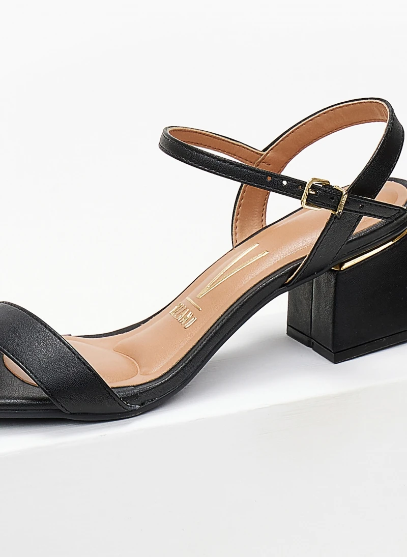 Πέδιλα με μεταλλική λεπτομέρεια VIZZANO 6428.101 - Μαύρο 3 Πέδιλα με μεταλλική λεπτομέρεια VIZZANO 6428.101 - Μαύρο - Image 3