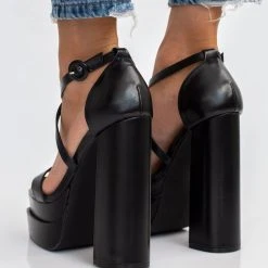 The Fashion Project Πέδιλα με ψηλή φιάπα - Μαύρο -Γόβες Εκπτώσεις pedila me psili fiapa 102821 oi55