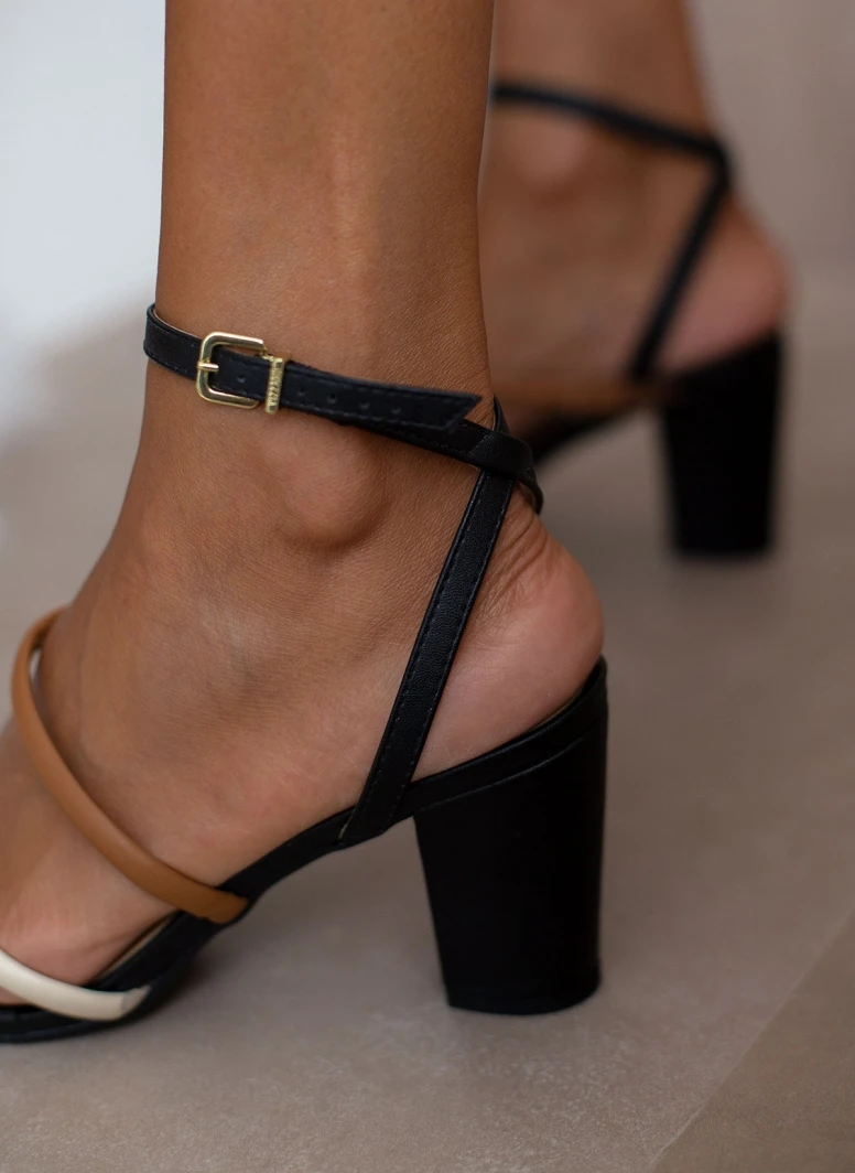 Πέδιλα με χιαστί λουράκια VIZZANO 6262.1001 - Μαύρο 4 Πέδιλα με χιαστί λουράκια VIZZANO 6262.1001 - Μαύρο - Image 4