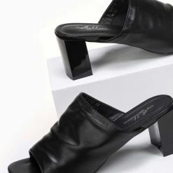 The Fashion Project Mules με φαρδιά φάσα - Μαύρο 6 The Fashion Project Mules με φαρδιά φάσα - Μαύρο -Γόβες Εκπτώσεις pedila mules me fardia fasa 87137 umge