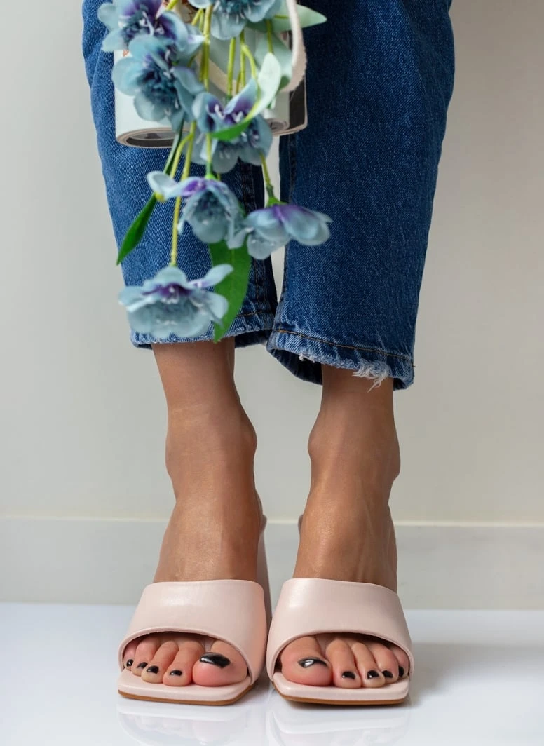 The Fashion Project Mules με ιδιαίτερο τακούνι - Nude 4 The Fashion Project Mules με ιδιαίτερο τακούνι - Nude - Image 4