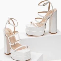 The Fashion Project Πέδιλα Platform λουστρίνι με λεπτά λουράκια - Λευκό -Γόβες Εκπτώσεις pedila platform loustrini me lepta lourakia 103911 yot6