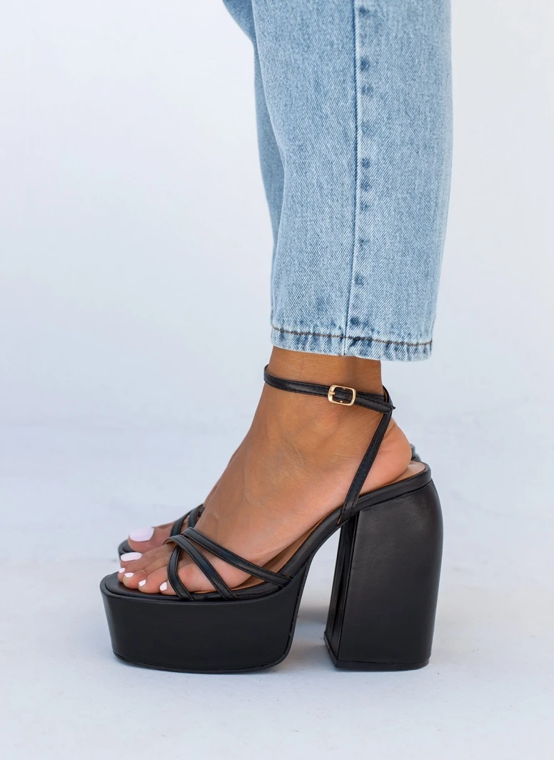 The Fashion Project Πέδιλα Platform με μπαρέτα - Μαύρο 1 The Fashion Project Πέδιλα Platform με μπαρέτα - Μαύρο