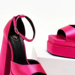 Πέδιλα Platform σατέν TFP με μπαρέτα - Φούξια -Γόβες Εκπτώσεις pedila platform saten tfp me mpareta 104444 sy9m