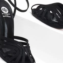 Πέδιλα ρετρό σατέν με μπαρέτα Tfp - Μαύρο -Γόβες Εκπτώσεις pedila retro saten me mpareta tfp 108631 naxf