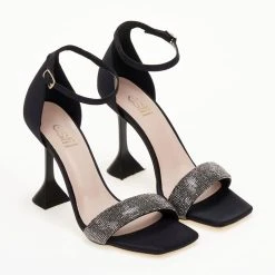 Πέδιλα σατέν ESTIL με Strass φάσα - Μαύρο 12 Πέδιλα σατέν ESTIL με Strass φάσα - Μαύρο -Γόβες Εκπτώσεις pedila saten estil me strass fasa 104948 5zve
