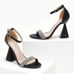 The Fashion Project Πέδιλα σατέν με ιδιαίτερο τακούνι - Μαύρο -Γόβες Εκπτώσεις pedila saten me idiaitero takouni 107241 21wj