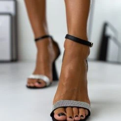 The Fashion Project Πέδιλα σατέν με ιδιαίτερο τακούνι - Μαύρο -Γόβες Εκπτώσεις pedila saten me idiaitero takouni 107241 tj69