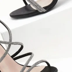 The Fashion Project Πέδιλα σατέν με τακούνι καμπάνα - Μαύρο -Γόβες Εκπτώσεις pedila saten me takouni kampana 107222 k5wn