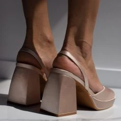 The Fashion Project Πέδιλα σατέν με χοντρό τακούνι - Σομόν -Γόβες Εκπτώσεις pedila saten me xontro takouni 102035 jo8s