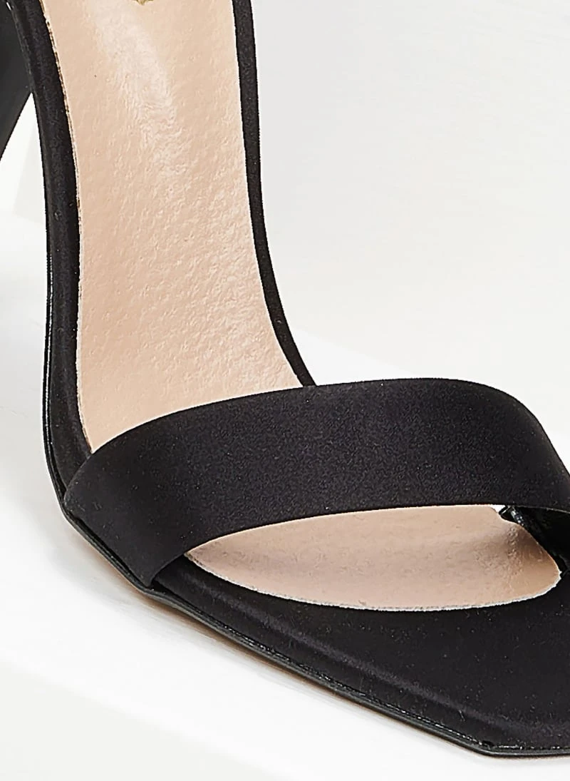 Πέδιλα σατέν TFP με μπαρέτα - Μαύρο 5 Πέδιλα σατέν TFP με μπαρέτα - Μαύρο - Image 5