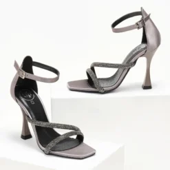 Πέδιλα σατέν με Strass TFP - Ατσαλί -Γόβες Εκπτώσεις pedila sate΄n me strass tfp 107823 1ua3