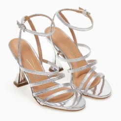 Πέδιλα σε μεταλλικά χρώματα με μπαρέτα VIZZANO 6462.202 - Ασημί -Γόβες Εκπτώσεις pedila se metallika xrwmata me mpareta vizzano 646 103107 lsv6