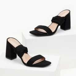 The Fashion Project Πέδιλα Suede με κορδόνια - Μαύρο -Γόβες Εκπτώσεις pedila suede me kordonia 100351 dkuo