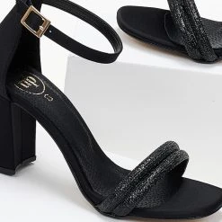 Πέδιλα TFP με διπλή σειρά Strass - Μαύρο 8 Πέδιλα TFP με διπλή σειρά Strass - Μαύρο -Γόβες Εκπτώσεις pedila tfp me dipli seira strass 104300 o55y