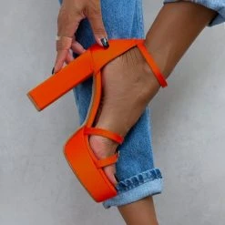 Πέδιλα TFP με διπλό λουράκι - Πορτοκαλί 15 Πέδιλα TFP με διπλό λουράκι - Πορτοκαλί -Γόβες Εκπτώσεις pedila tfp me diplo louraki 105011 r3pi