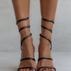 Πέδιλα TFP με έλασμα και κρύσταλλα - Μαύρο 11 Πέδιλα TFP με έλασμα και κρύσταλλα - Μαύρο -Γόβες Εκπτώσεις pedila tfp me elasma kai krustalla 104690 eoj4