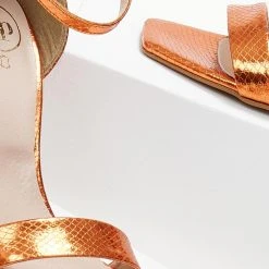 Πέδιλα TFP με κλειστή φτέρνα - Πορτοκαλί 9 Πέδιλα TFP με κλειστή φτέρνα - Πορτοκαλί -Γόβες Εκπτώσεις pedila tfp me kleisti fterna 105260 ky83 1