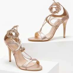 Πέδιλα Tfp με κορδόνια και ανάγλυφο σχέδιο - Χαλκός -Γόβες Εκπτώσεις pedila tfp me kordonia kai anaglufo sxedio 101389 j0wy