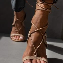 Πέδιλα Tfp με κορδόνια και ανάγλυφο σχέδιο - Μπεζ 13 Πέδιλα Tfp με κορδόνια και ανάγλυφο σχέδιο - Μπεζ -Γόβες Εκπτώσεις pedila tfp me kordonia kai anaglufo sxedio 101568 g7nk