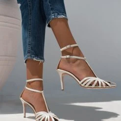 Πέδιλα TFP Retro με διπλή μπαρέτα - Λευκό 10 Πέδιλα TFP Retro με διπλή μπαρέτα - Λευκό -Γόβες Εκπτώσεις pedila tfp retro me dipli mpareta 103571 scn9 1