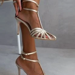 Πέδιλα TFP Retro με διπλή μπαρέτα - Χρυσό -Γόβες Εκπτώσεις pedila tfp retro me dipli mpareta 103572 4923 1