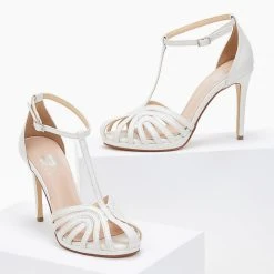 Πέδιλα TFP ρετρό σε μεταλλικές αποχρώσεις - Λευκό -Γόβες Εκπτώσεις pedila tfp retro se metallikes apoxrwseis 101157 ymdd