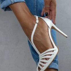 Πέδιλα Tfp ρετρό σε μεταλλικές αποχρώσεις - Λευκό -Γόβες Εκπτώσεις pedila tfp retro se metallikes apoxrwseis 101569 jkww